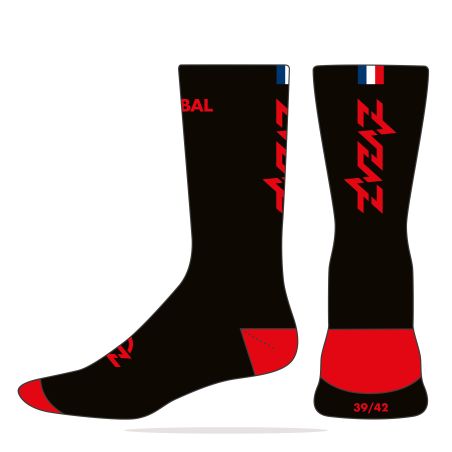 CHAUSSETTES BASKETBALL EVO PULSE Noir/Rouge - AKOZ-800MHP - HERBADILLA BASKET